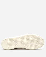 Load image into Gallery viewer, Everlane court sneaker
